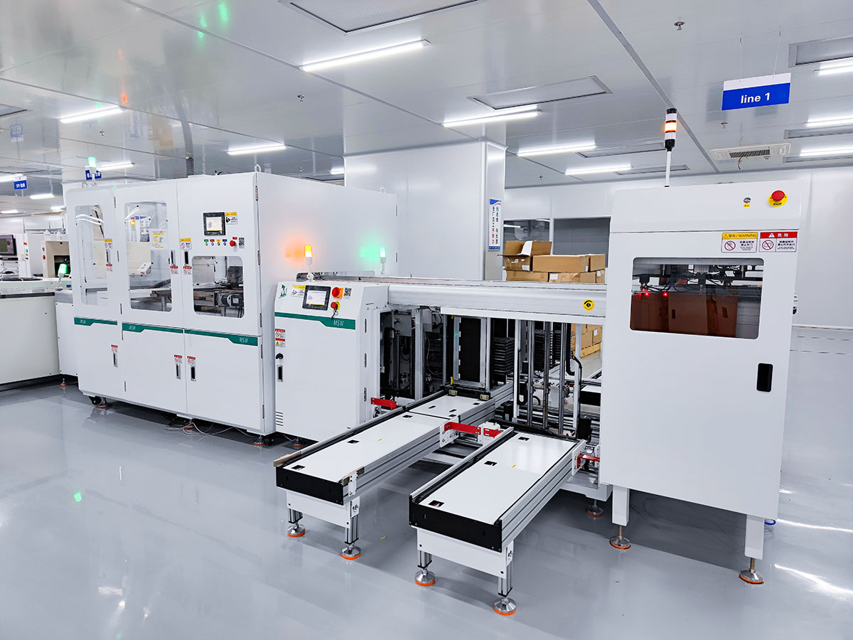 Automatic loader Machine